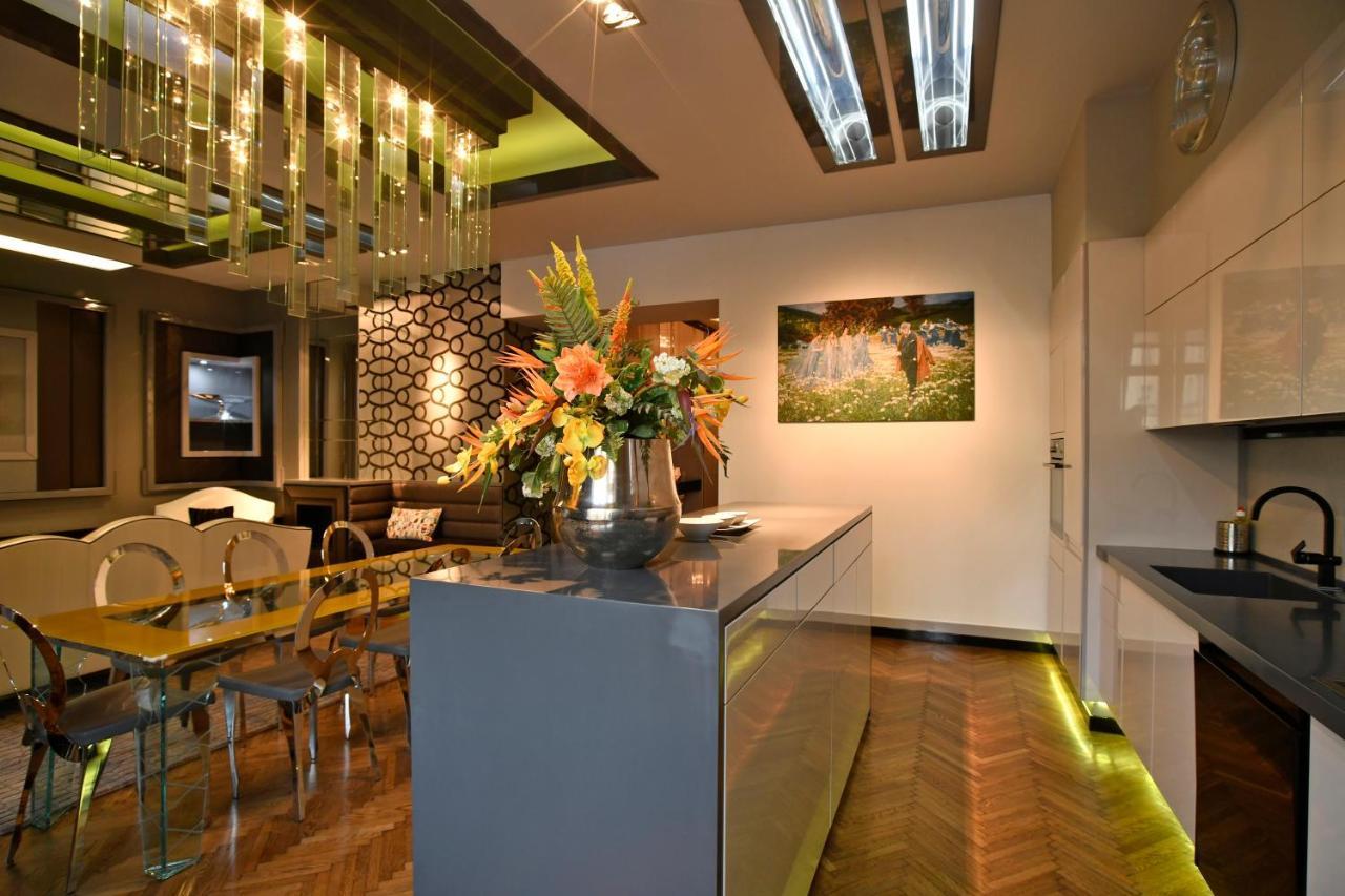 דירות בודפשט Luxuryflat Near Centre On118 Sqm, 3Br,2Bth,8Bed,Ac מראה חיצוני תמונה