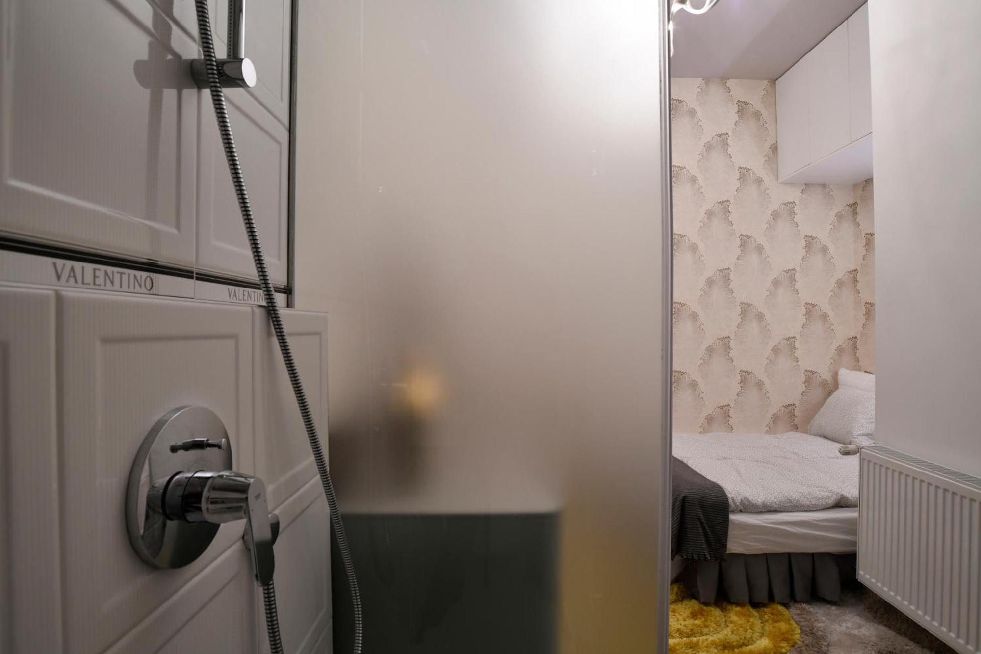 דירות בודפשט Luxuryflat Near Centre On118 Sqm, 3Br,2Bth,8Bed,Ac מראה חיצוני תמונה
