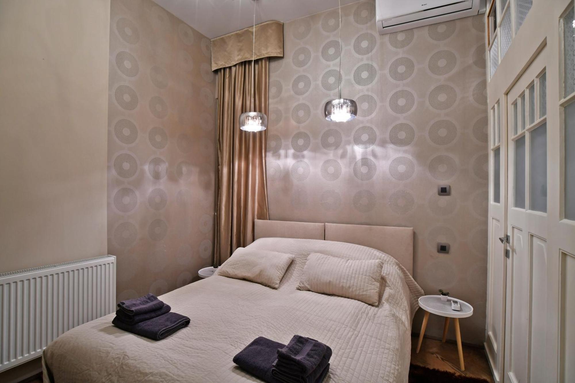 דירות בודפשט Luxuryflat Near Centre On118 Sqm, 3Br,2Bth,8Bed,Ac מראה חיצוני תמונה